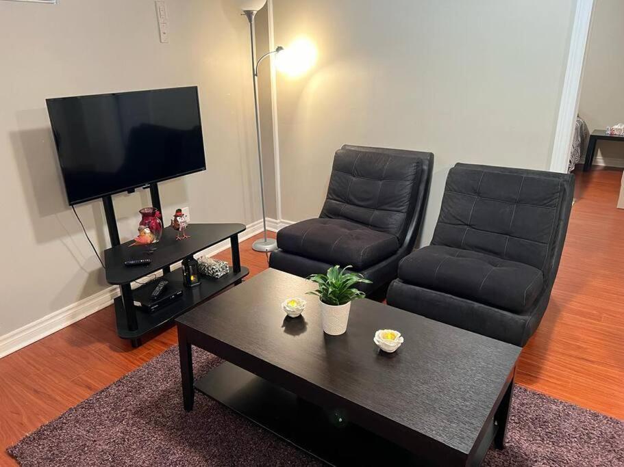 Cozy 2Br Basement Near Two Lakes Apartment Richmond Hill Luaran gambar